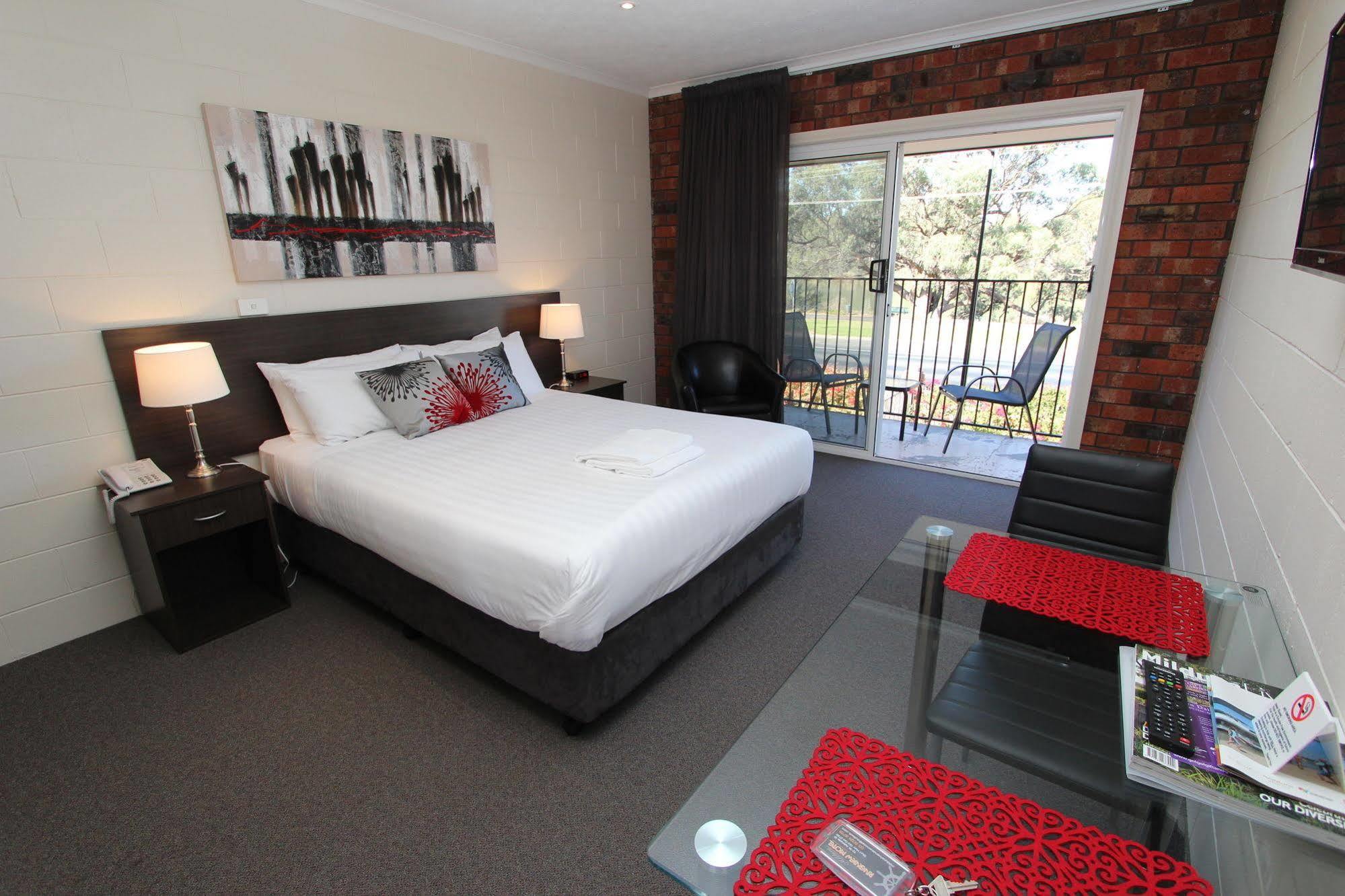 Mildura Riverview Motel Gol Gol Экстерьер фото