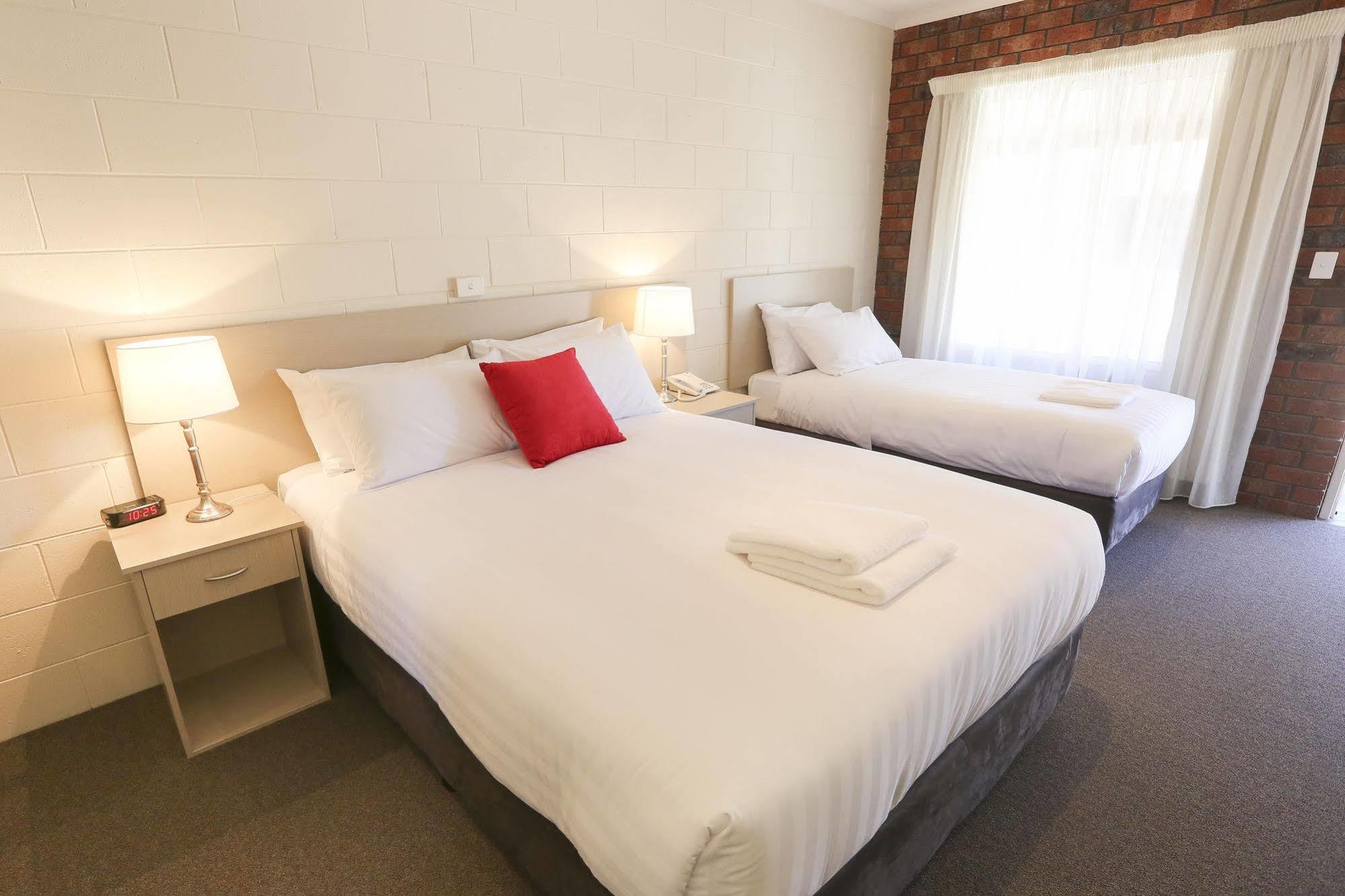 Mildura Riverview Motel Gol Gol Экстерьер фото