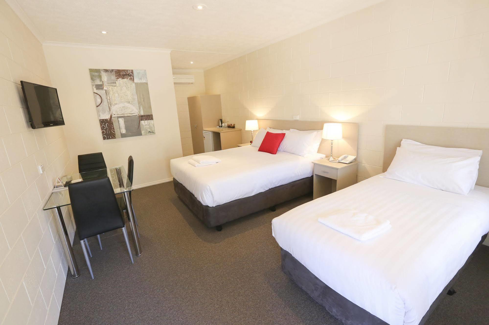 Mildura Riverview Motel Gol Gol Экстерьер фото